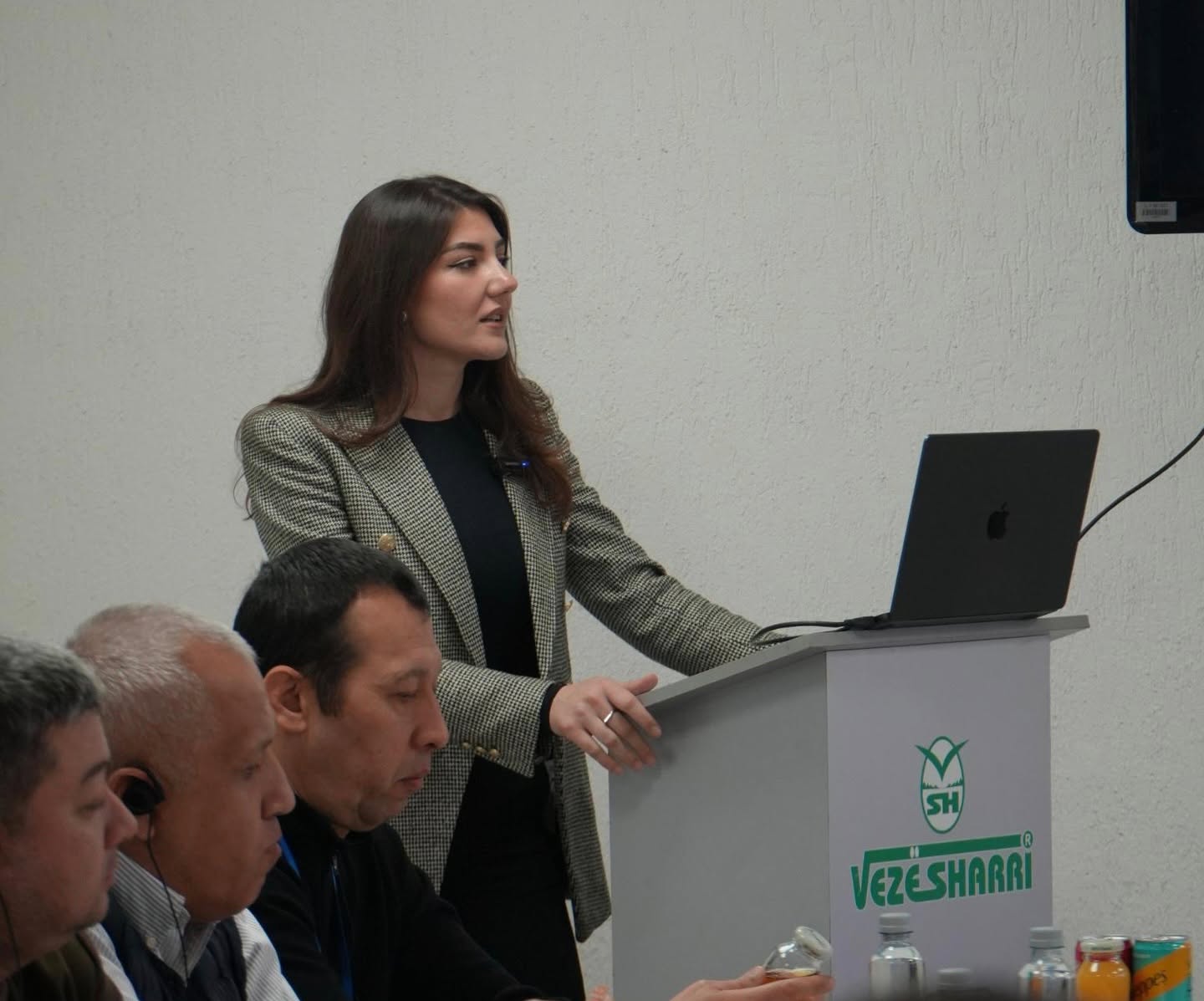Veze Sharri Welcomes U.S. Delegation from the American Council of Young Political Leaders - Image 4