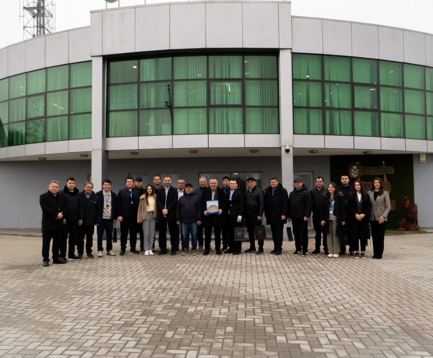 Veze Sharri Welcomes U.S. Delegation from the American Council of Young Political Leaders